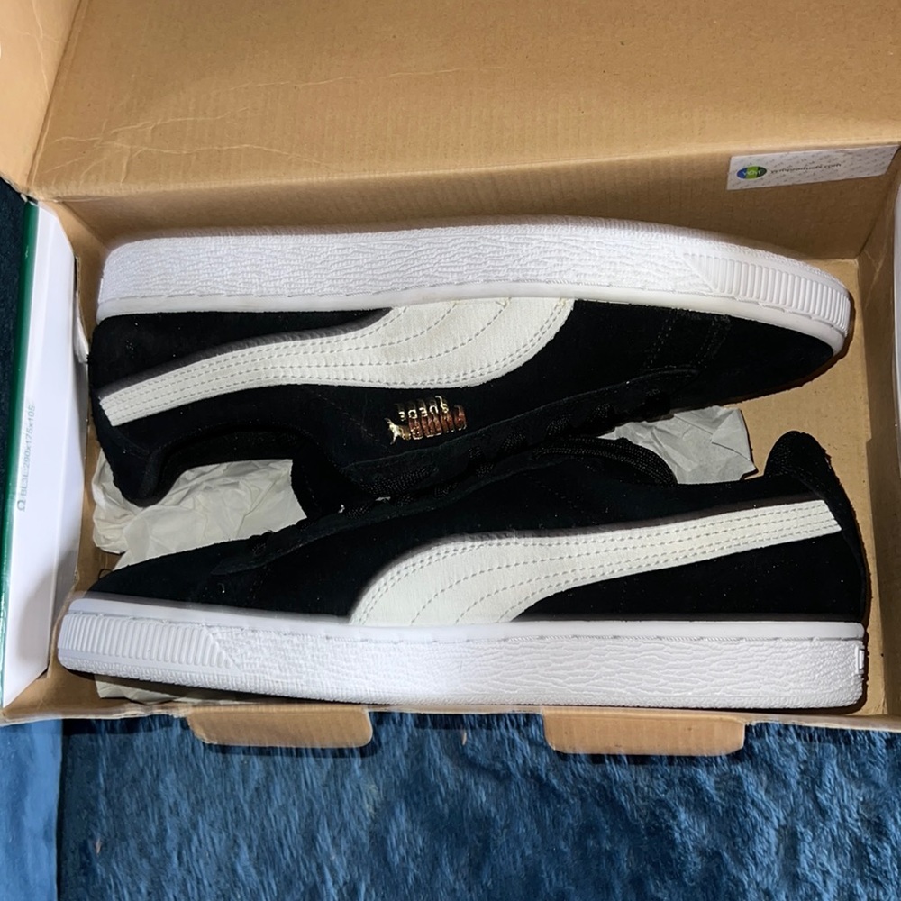 Puma women suede shoes